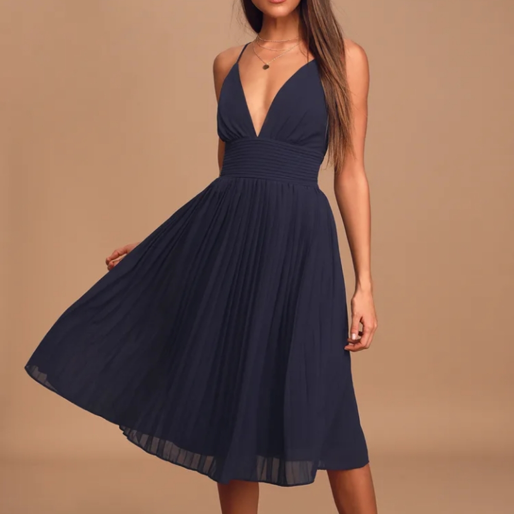 Lulu's Love me to the moon pleated dress
